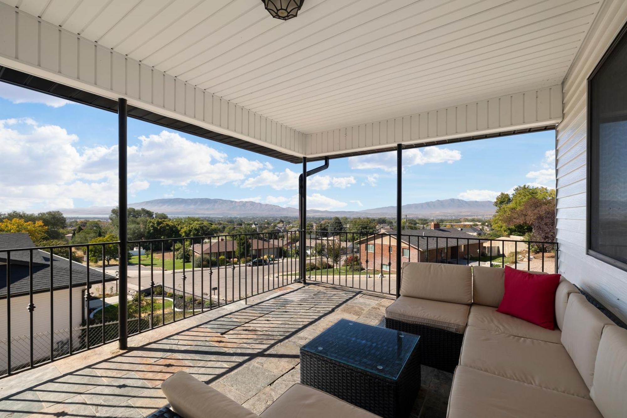 Beautiful View On Balcony Villa Lehi Exterior foto
